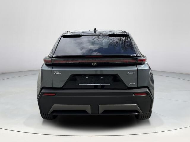 Toyota C-HR Executive AWD 77 kWh **MINERAL METALIC/ NIEUWE AUTO/ DIRECT LEVERBAAR**