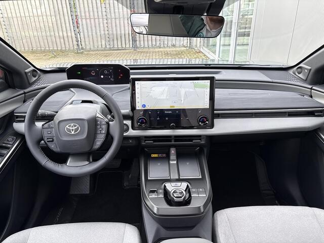 Toyota C-HR Executive AWD 77 kWh **MINERAL METALIC/ NIEUWE AUTO/ DIRECT LEVERBAAR**