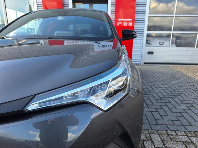 Toyota C-HR 1.8 Hybrid Style Bi-tone Limited
