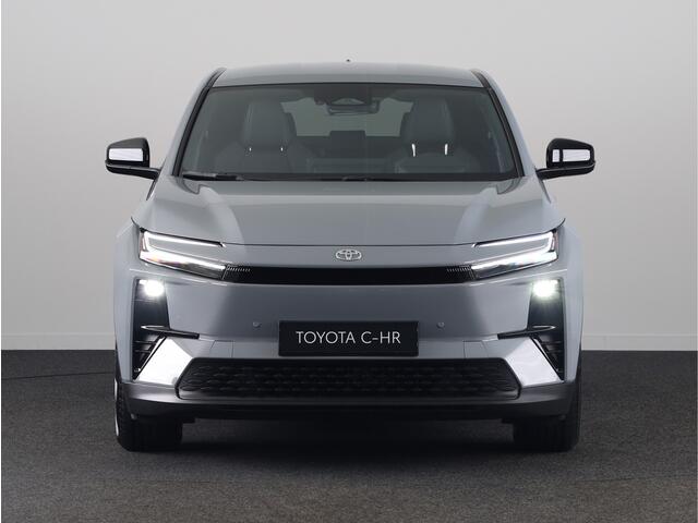 Toyota C-HR First Edition 77 kWh *NIEUW* | Uit voorraad leverbaar! | Metaallak |