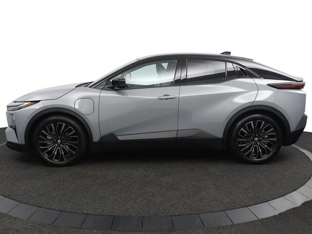 Toyota C-HR Executive AWD 77 kWh | 1500 KG Trekvermogen | Nieuwe Auto Uit Voorraad Leverbaar |