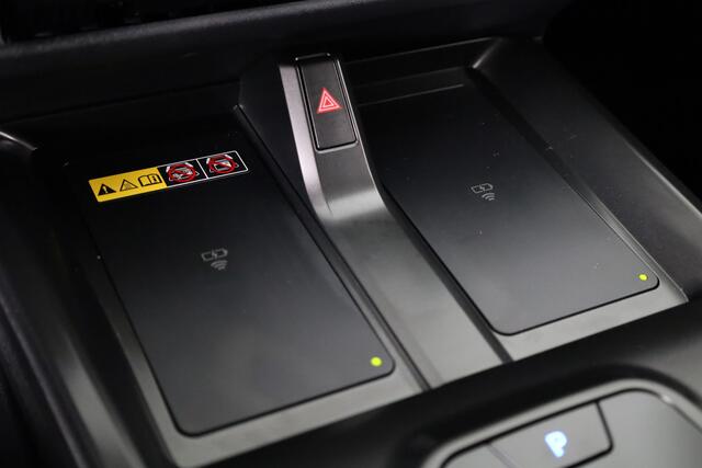 Toyota C-HR First Edition 77 kWh *DEMO* | Stuur-Stoelverwarming | PDC | Apple Carplay/Android Auto |