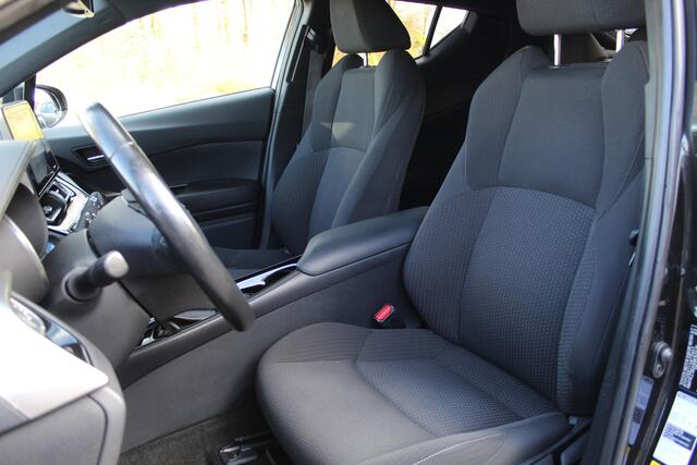 Toyota C-HR 1.8 Hybrid Dynamic | Rijklaar | Trekhaak | NL-auto | Dealer onderh. | Navi | Camera | Stoelverwarming | Keyless