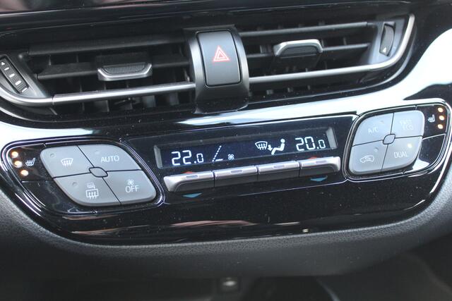 Toyota C-HR 1.8 Hybrid Dynamic | Rijklaar | Trekhaak | NL-auto | Dealer onderh. | Navi | Camera | Stoelverwarming | Keyless