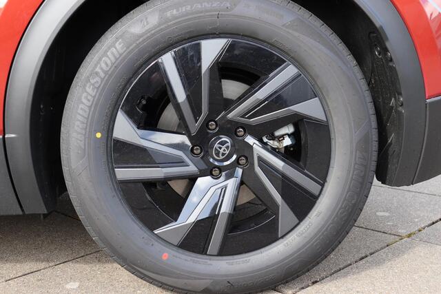 Toyota C-HR First Edition 77 kWh Demovoordeel!, 607 (WLTP), Elec. Achterklep, Sensoren, Camera!