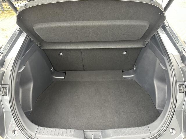 Toyota C-HR 1.8 Hybrid 140 Executive / Fabrieksgarantie tot 10 jaar mogelijk / Navigatie / Camera / Climate Control / Apple Carplay/Android auto /