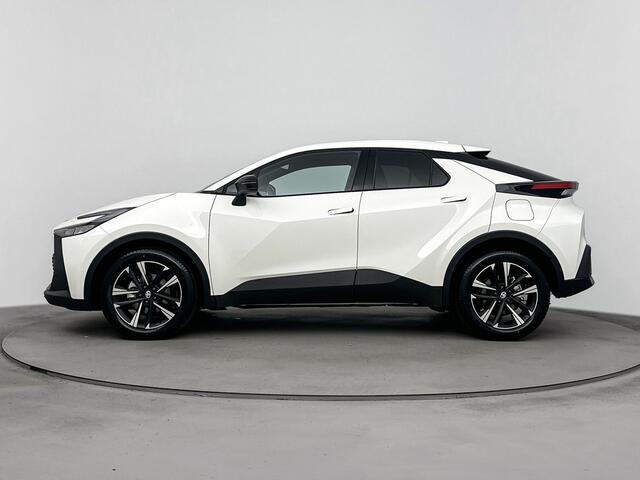 Toyota C-HR 1.8 Hybrid 140 Dynamic | Apple Carplay & Android Auto | Parkeercamera | Toyota-paasweekend