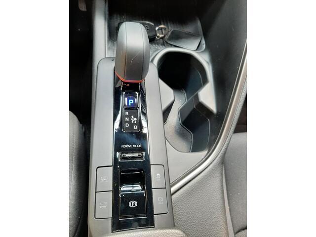 Toyota C-HR 2.0 Plug-in Hybrid 220 Dynamic | Stuur en Stoelverwarming |