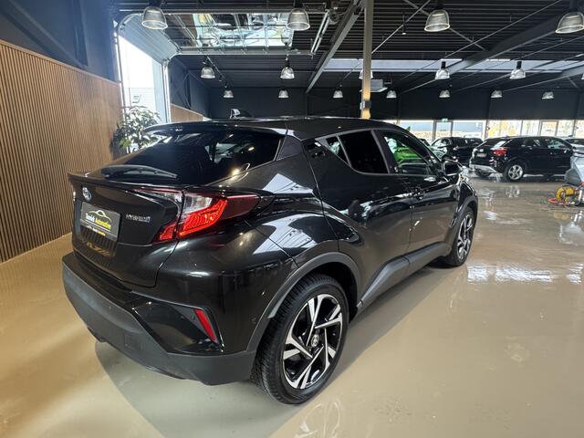 Toyota C-HR 2.0 Hybrid TeamNL