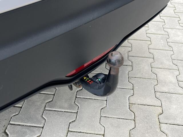 Toyota C-HR 1.8 Hybrid Executive | Trekhaak | PDC | Navi