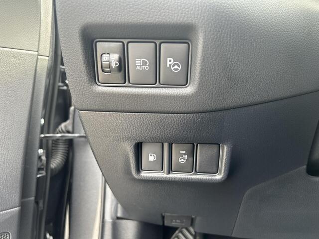 Toyota C-HR 1.8 Hybrid Business Plus