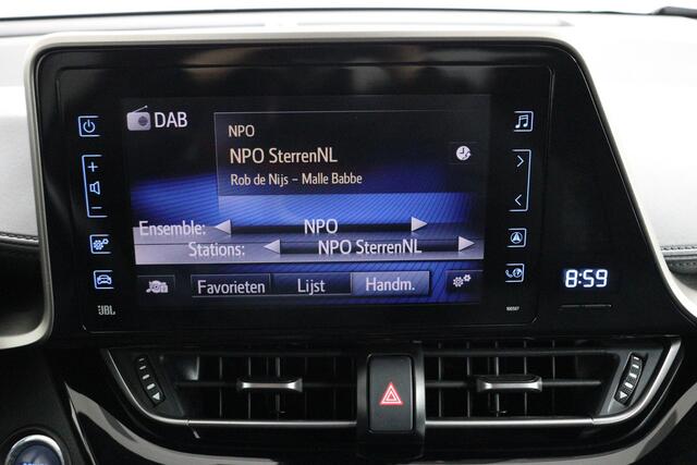 Toyota C-HR 1.8 Hybrid Style | Trekhaak | All Season Banden | Parkeersensoren | Blindspot Monitor | Stoelverwarming |