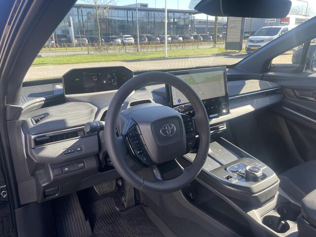 Toyota C-HR First Edition 77 kWh