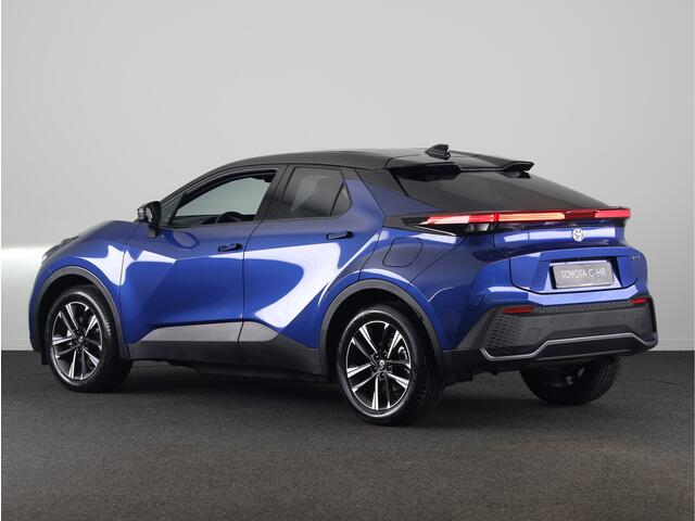 Toyota C-HR 2.0 Plug-in Hybrid 220 PK Dynamic || inclusief ¤ 2.500,- inruilvoordeel
