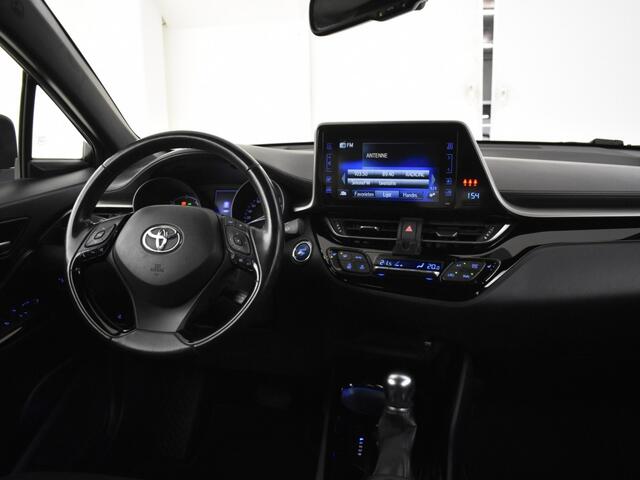 Toyota C-HR 1.8 Hybrid Team D | PDC | stoelverwarming | Trekhaak | Blindspot