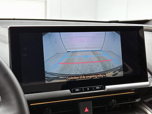 Toyota C-HR 2.0 Plug-in Hybrid 220 Executive Bi-Tone | Winter Pakket | Elektrische Stoel | Blindspot | Onderweg-naar-dealer