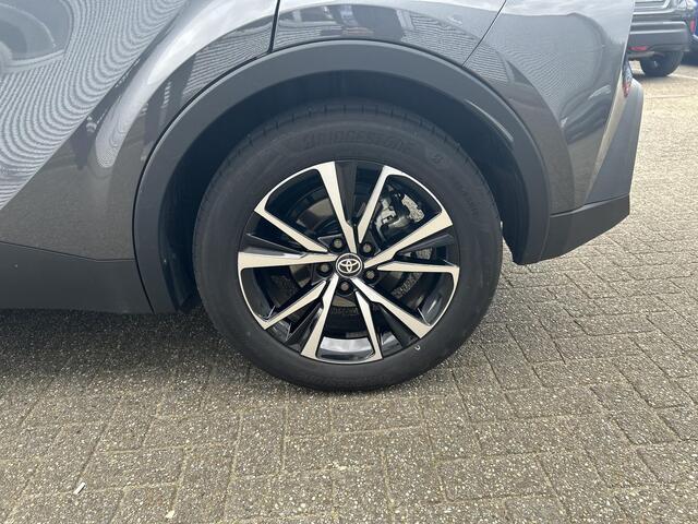 Toyota C-HR 2.0 Plug-in Hybrid 220 Dynamic