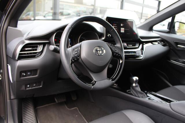 Toyota C-HR 1.8 Hybrid Dynamic | Rijklaar | Trekhaak | Apple/Android | Camera | Adap. Cruise | Clima | DAB+ | PDC | Blind Spot
