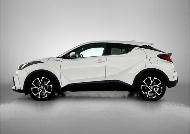 Toyota C-HR 1.8 Hybrid Bi-Tone Plus Onderweg-naar-dealer