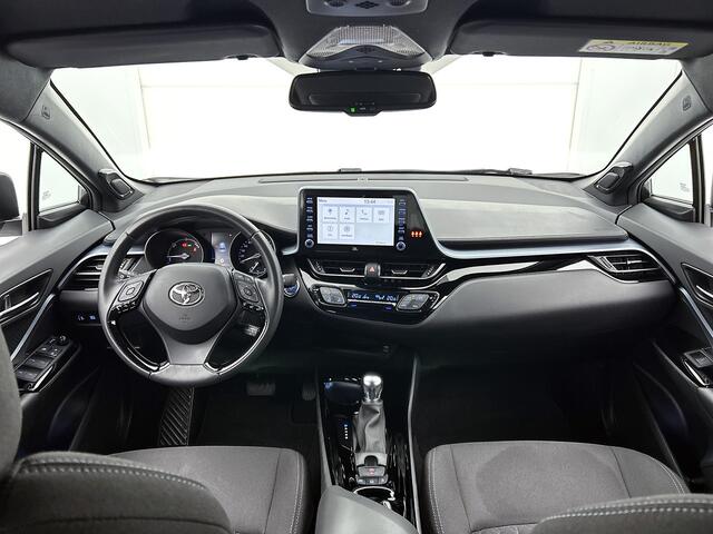 Toyota C-HR 1.8 Hybrid Bi-Tone Plus Onderweg-naar-dealer
