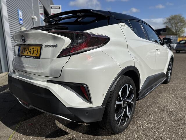 Toyota C-HR 1.8 Hybrid Bi-Tone Plus
