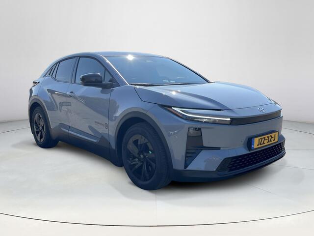 Toyota C-HR First Edition 77 kWh | Manhattan grey | Demonstratie auto |