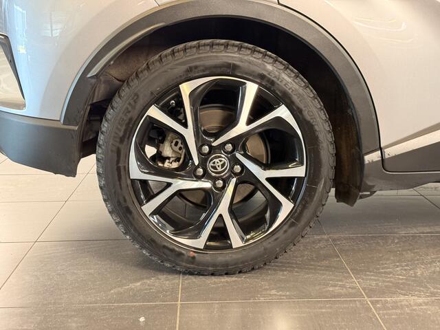 Toyota C-HR 2.0 Hybrid First Edition | 184 pk motor | Apple Carplay |