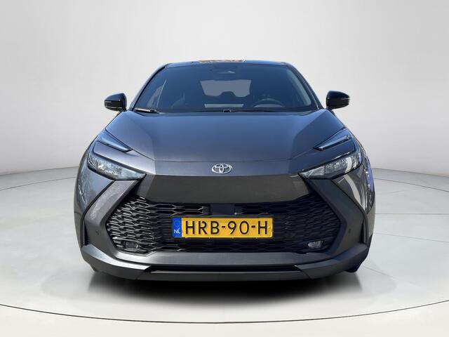 Toyota C-HR 2.0 Plug-in Hybrid 220 Dynamic | Stoel- + stuurverwarming | Carplay | Dode hoek waarschuwing | Keyless entry |