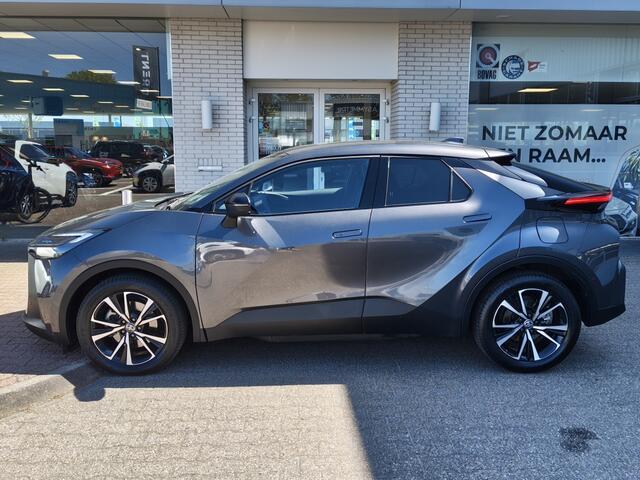 Toyota C-HR 2.0 PHEV 220 First Edition | Navi | Sensoren v/a | Dodehoek |