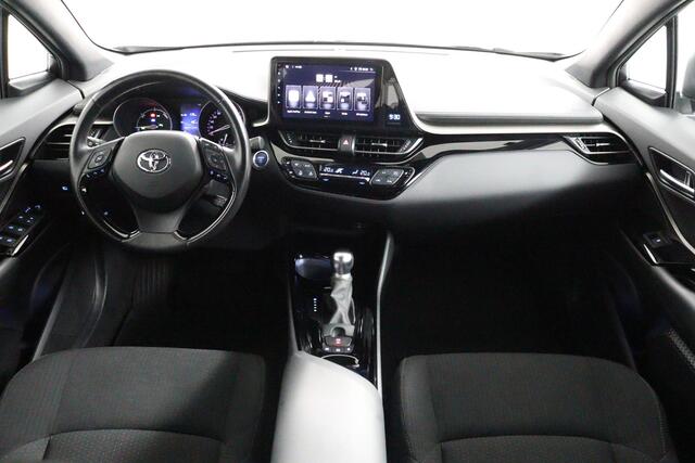 Toyota C-HR 1.8 Hybrid Executive Ultimate | Trekhaak | Stoel / Stuurverwarming | Parkeersensoren |