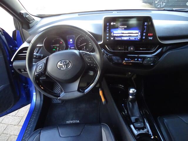 Toyota C-HR 1.8 Hybrid First Edition TREKHAAK