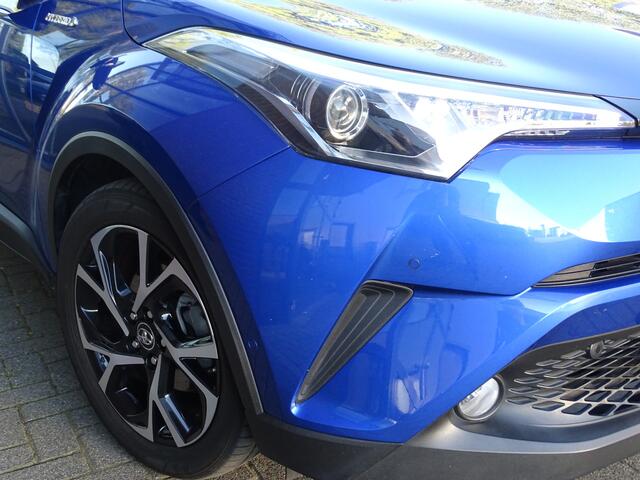 Toyota C-HR 1.8 Hybrid First Edition TREKHAAK
