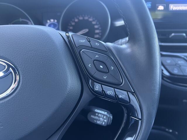 Toyota C-HR 1.8 Hybrid Dynamic | Camera | Trekhaak | Navi
