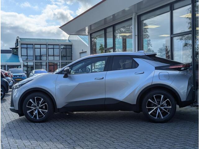 Toyota C-HR 1.8 Hybrid 140 First Edition | Stoel- stuurverwarming | Dodehoek | Elek. achterklep | ACC | PDC V+A | Prisma-LED