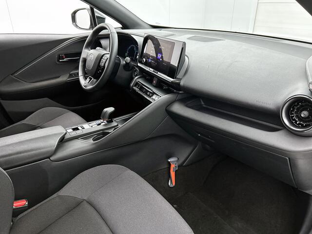 Toyota C-HR 2.0 Plug-in Hybrid 220 Dynamic | NL dealeronderhouden | Onderwerg-naar-dealer