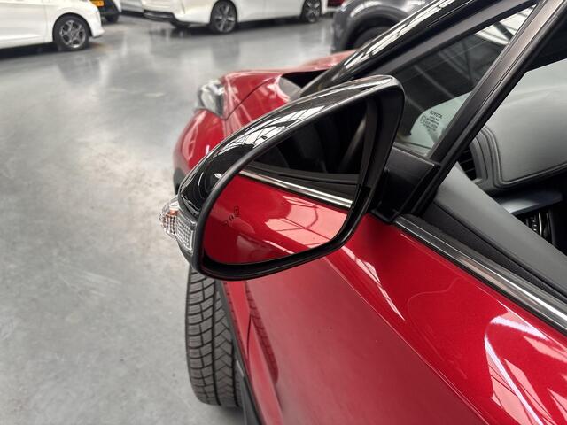 Toyota C-HR 2.0 Hybrid Business Plus