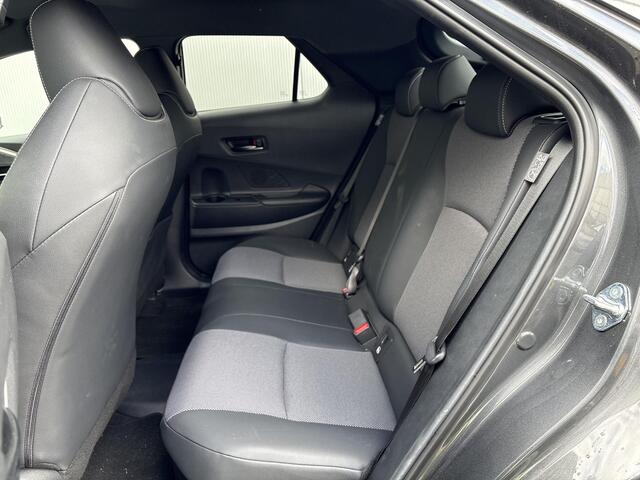 Toyota C-HR 2.0 Plug-in Hybrid 220 Executive **GEHEUGEN STOEL/ JBL/ STUURVERWARMING**