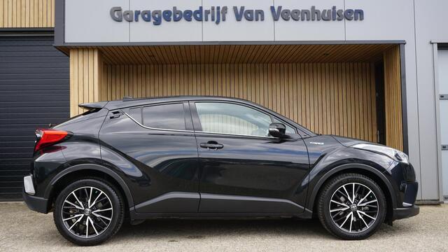 Toyota C-HR 1.8 122pk Hybrid Executive H-Leder Keyless LED 17inch LM Stoel & Stuur V.W. Navi A-Camera 52777km!