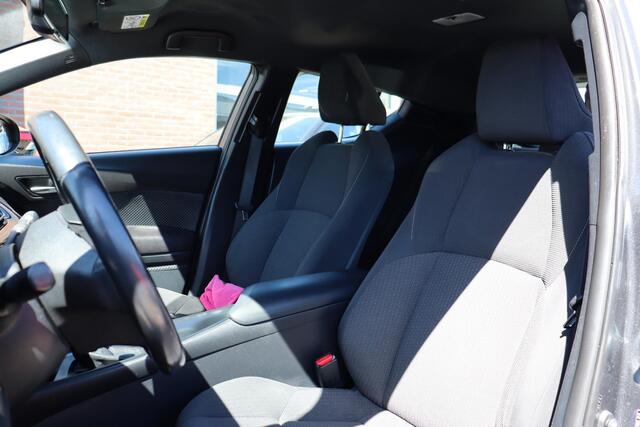 Toyota C-HR 1.8 Hybrid Dynamic | Achteruitrijcamera | Adaptive Cruise controle | Lane assist | Startknop |