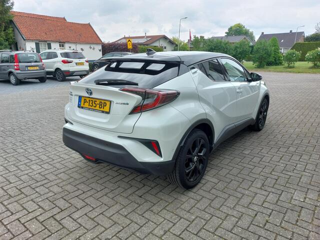 Toyota C-HR 1.8 Hybrid Bi-Tone