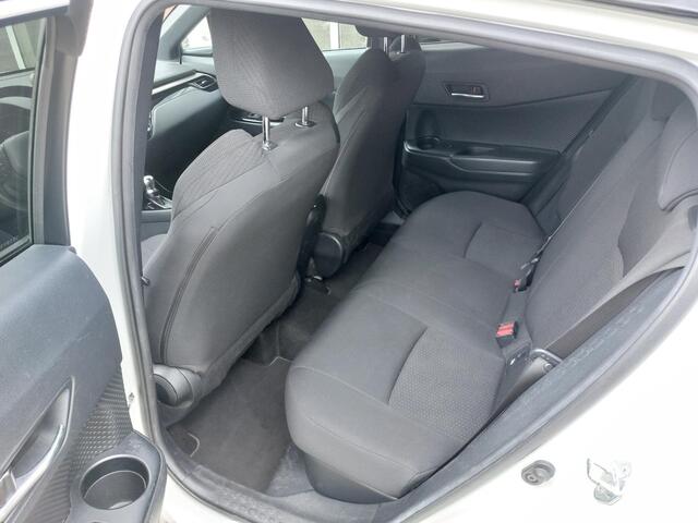 Toyota C-HR 1.8 Hybrid Bi-Tone