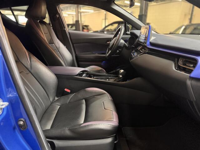 Toyota C-HR 1.8 Hybrid Automaat Bi-Tone Navi Camera lederen Bekleding Stoelverwarming Adap Cruise NL-Auto