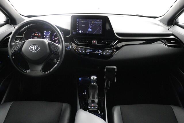 Toyota C-HR 2.0 Hybrid Business Plus | Navigatie | Trekhaak | Stoelverwarming | Apple Carplay/Android Auto |