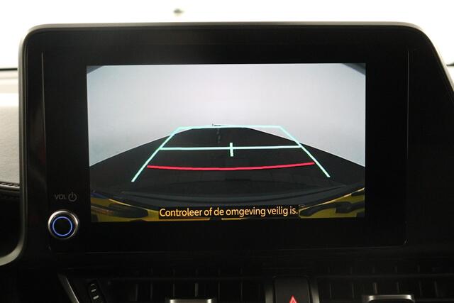 Toyota C-HR 2.0 Hybrid Business Plus | Navigatie | Trekhaak | Stoelverwarming | Apple Carplay/Android Auto |