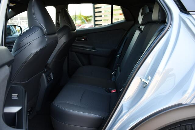 Toyota C-HR Dynamic Limited Edition 57.7 kWh 167pk | Nieuw | Snel leverbaar | Warmtepomp |