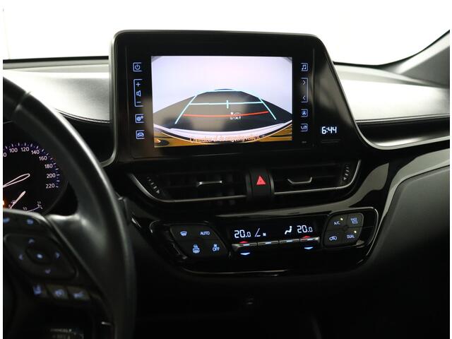 Toyota C-HR 1.8 Hybrid Dynamic | Parkeersensoren | Navigatie | Adaptieve Cruise Control |