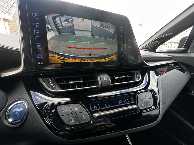 Toyota C-HR 1.8 Hybrid Bi-Tone