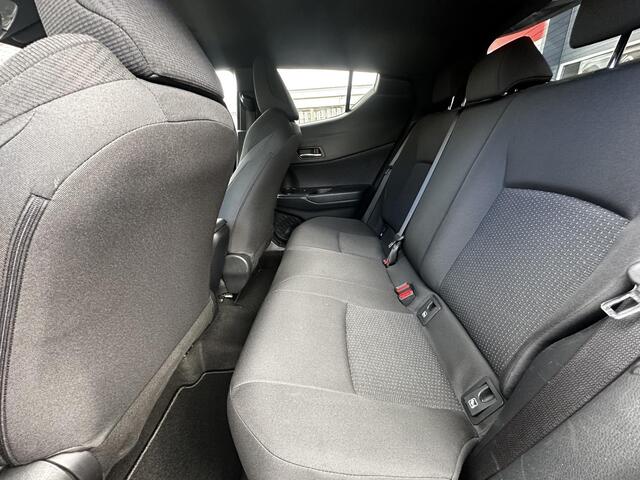 Toyota C-HR 1.8 Hybrid Bi-Tone