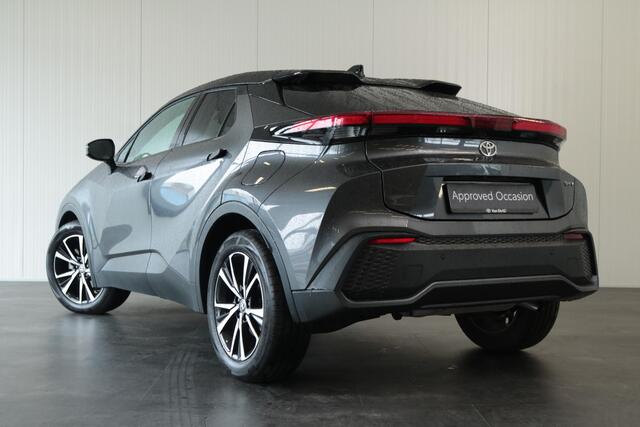 Toyota C-HR 1.8 Hybrid 140 First Edition | Bi tone | Navi | Carplay| Elek achterklep | Stoelverwarming |