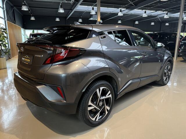 Toyota C-HR 2.0 Hybrid TeamNL | Navigatie | LMV | Climate Control| 153pk | .